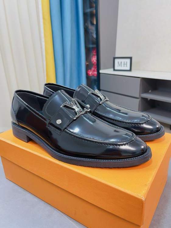 Picture of Louis Vuitton Shoes _SKULVsz38-45mnf060214353